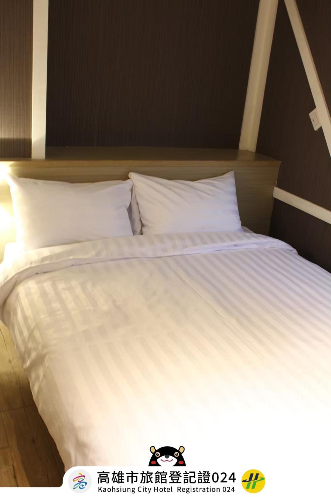 Win Inn Kaohsiung Hotel Esterno foto