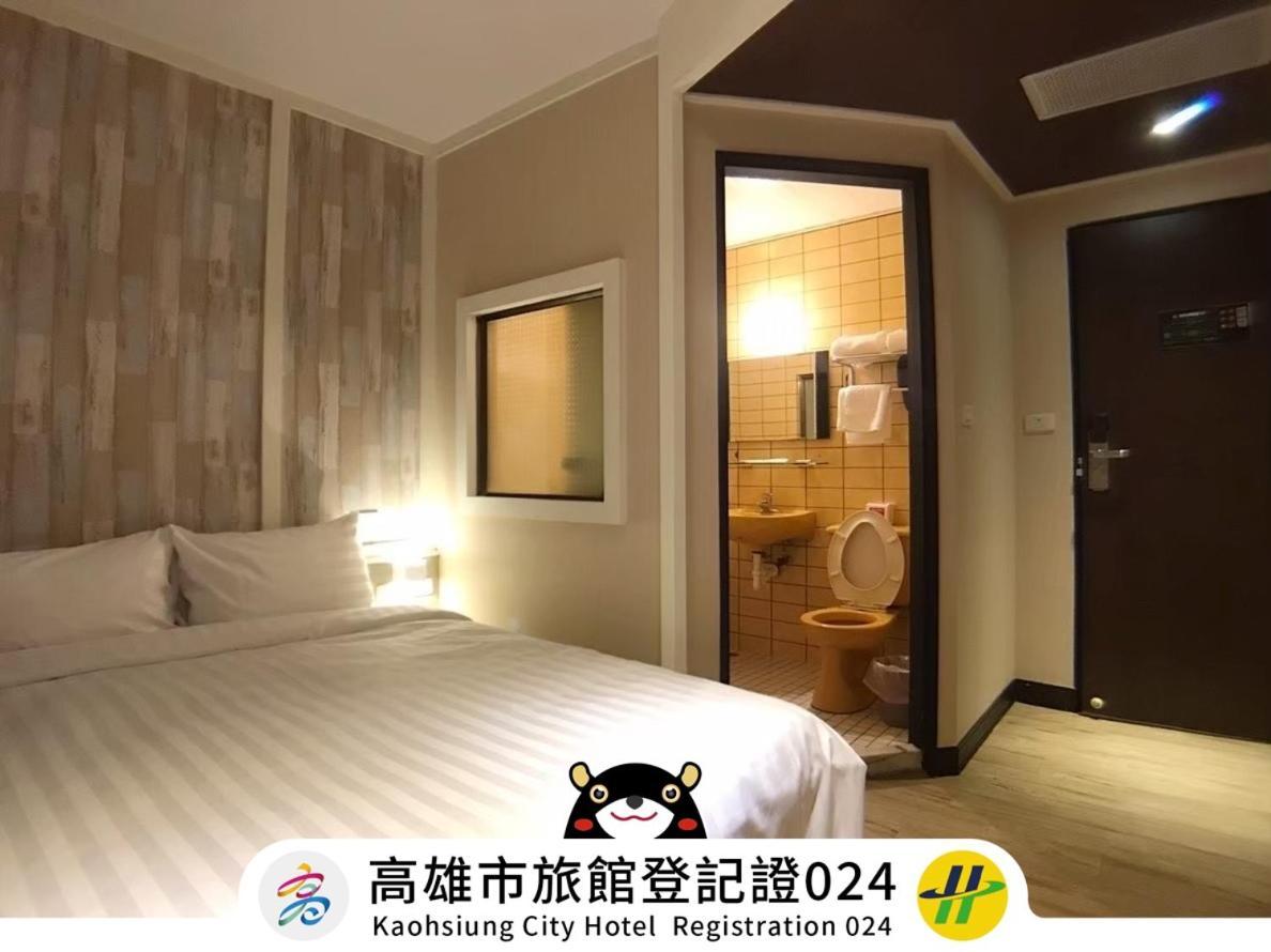 Win Inn Kaohsiung Hotel Esterno foto